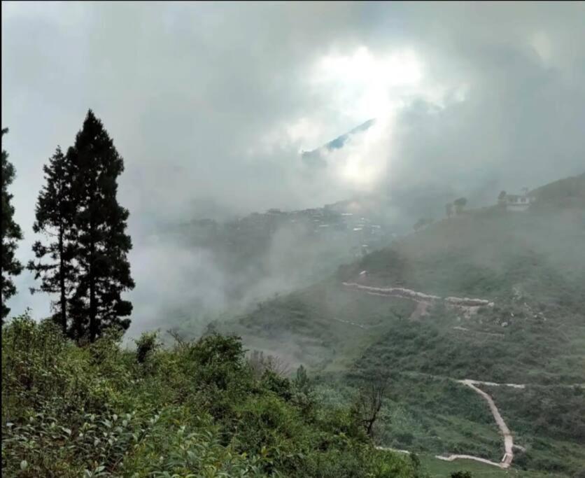 The Hill Story, Entire Chalet, Offbeat,Cozy Mussoorie Buitenkant foto