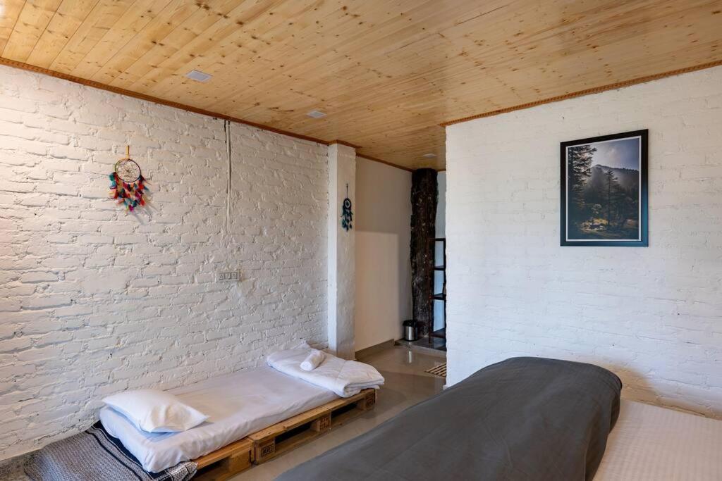The Hill Story, Entire Chalet, Offbeat,Cozy Mussoorie Buitenkant foto